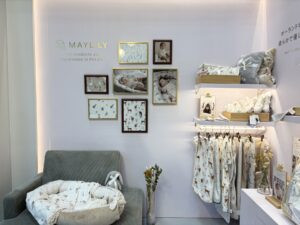 雑貨EXPO 2026 MAYLILYのベビーネストとベビーアイテムの展示